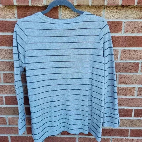 J. Jill Tunic Shirt Women's Size Small Grey Stripes V Neck Pockets Soft Waffle - Picture 2 of 7